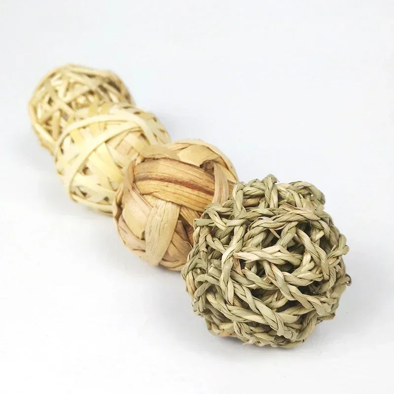 Pelota Natural de Fibra para Morder – Juguete Dental para Conejos y Cuyes