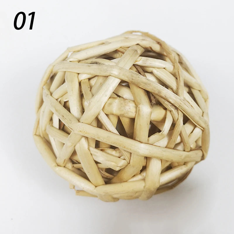 Pelota Natural de Fibra para Morder – Juguete Dental para Conejos y Cuyes